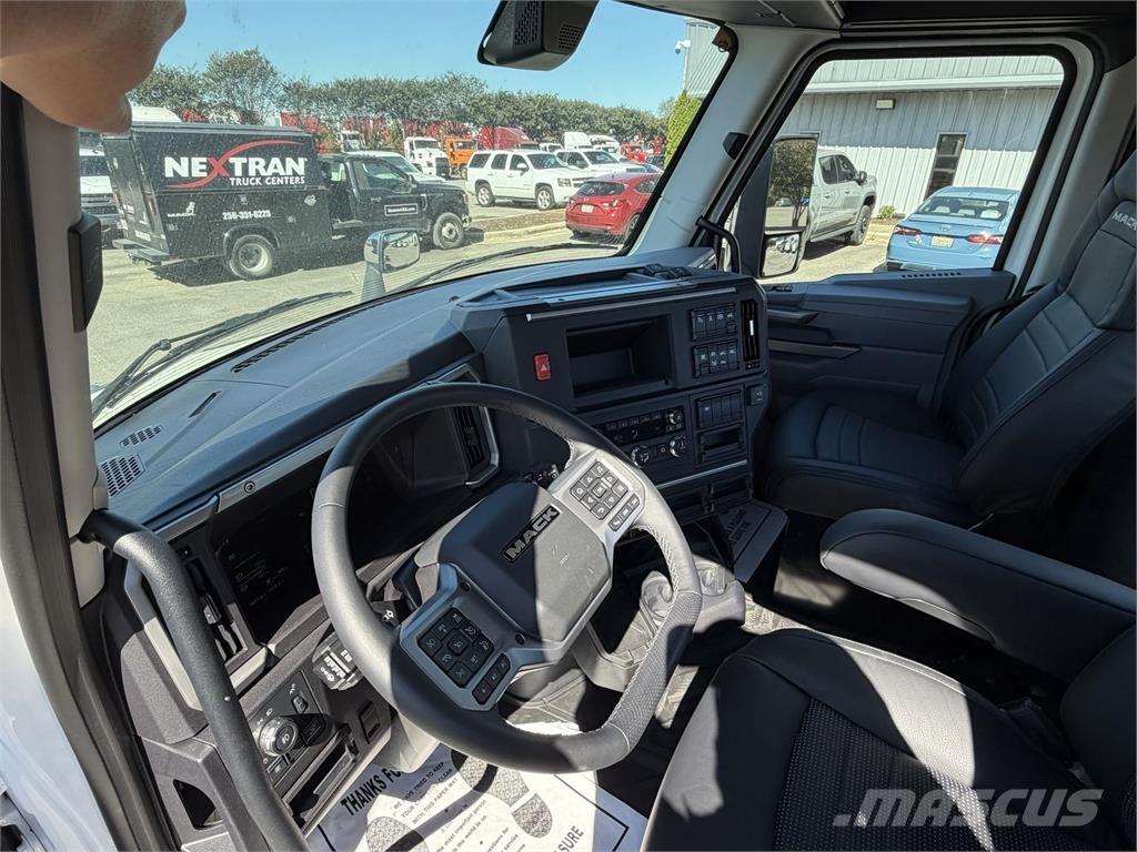 Mack PR64T Camiones tractor