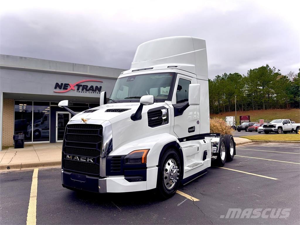 Mack PR64T Camiones tractor