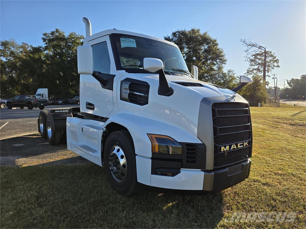 Mack PR64T Camiones tractor