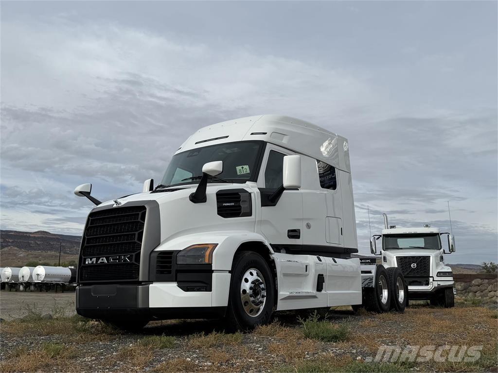 Mack PR64T Camiones tractor