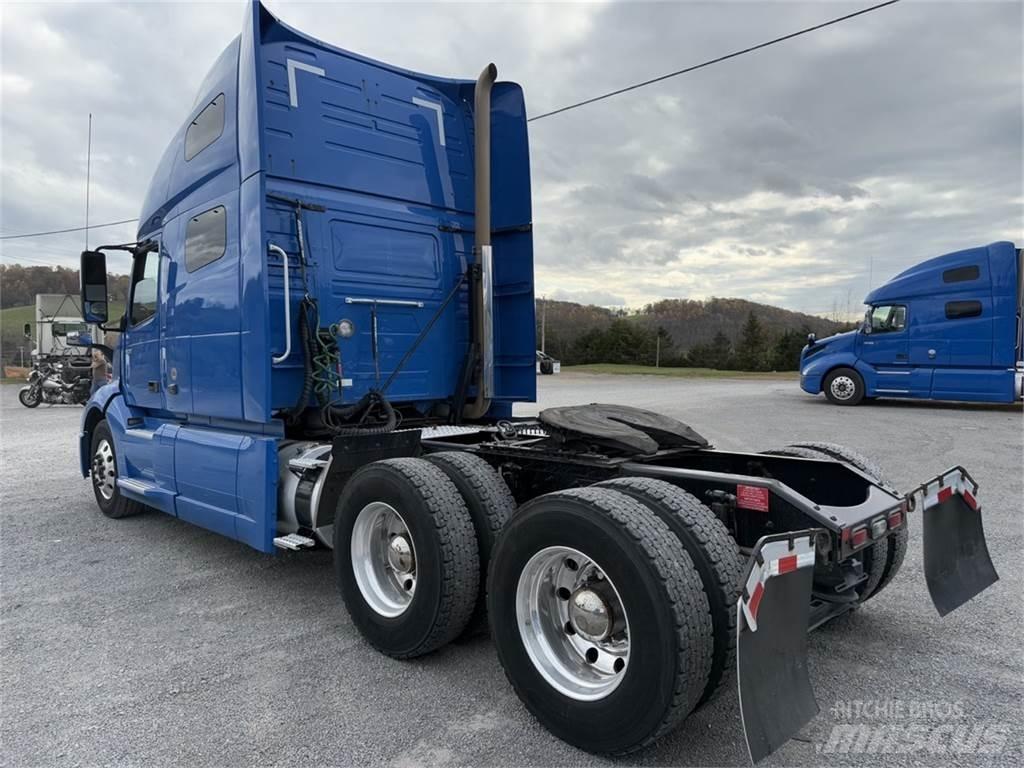 Volvo VNL64T760 Camiones tractor