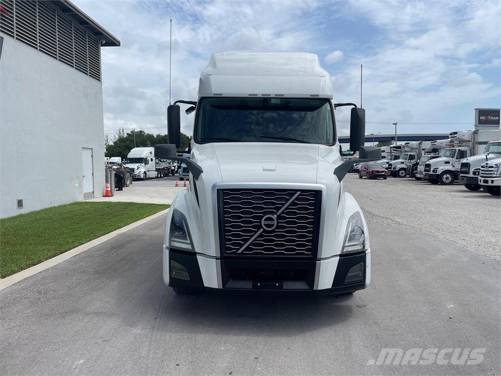 Volvo VNL64T760 Camiones tractor