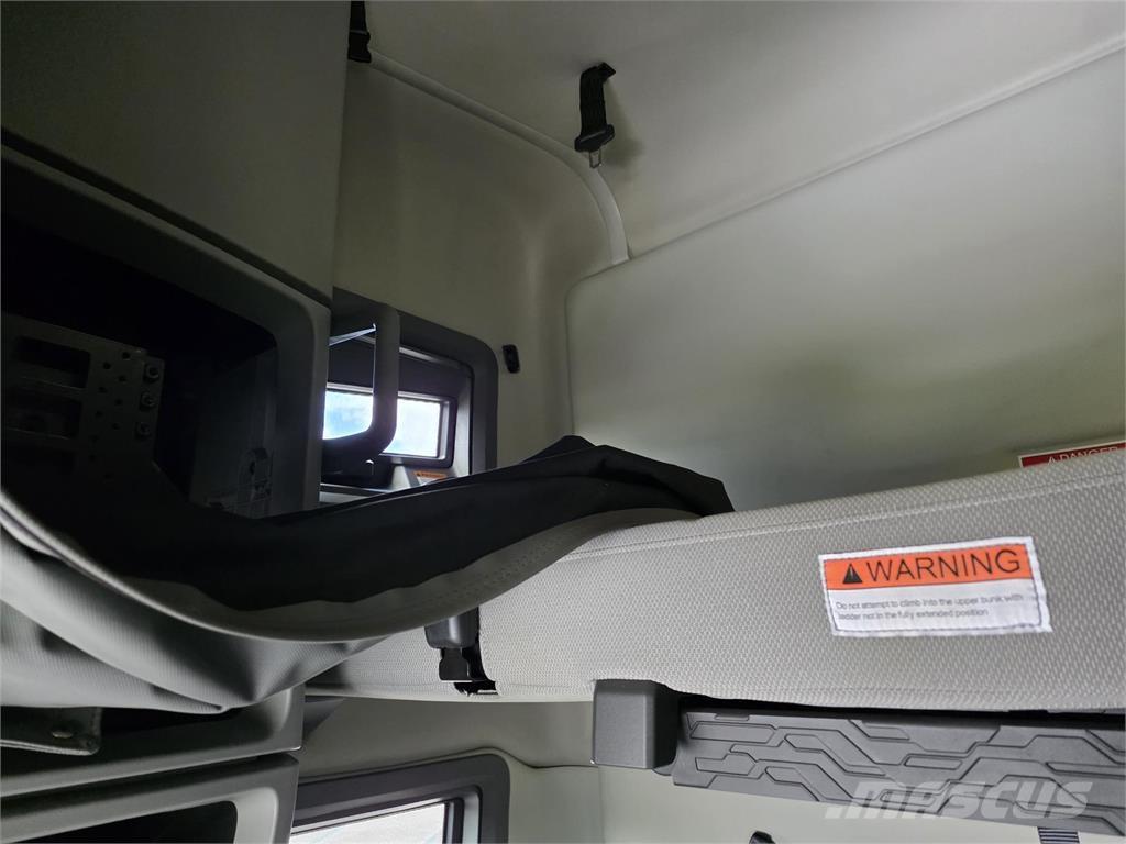 Volvo VNL64T760 Camiones tractor