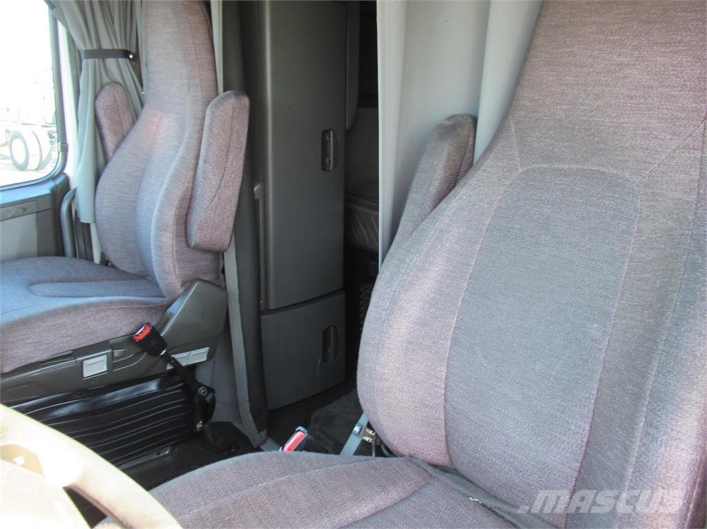 Volvo VNL64T760 Camiones tractor