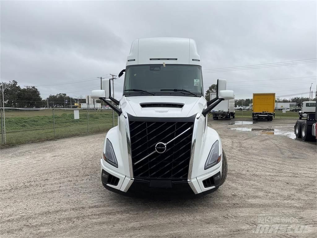 Volvo VNL64T860 Camiones tractor