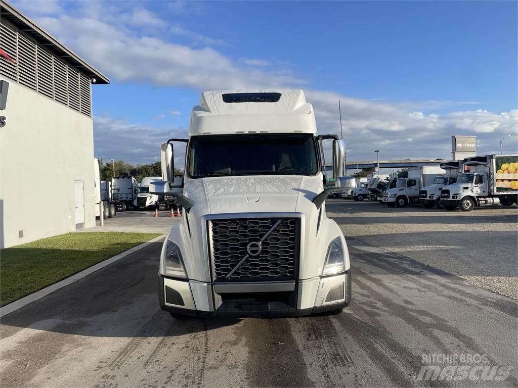 Volvo VNL64T860 Camiones tractor