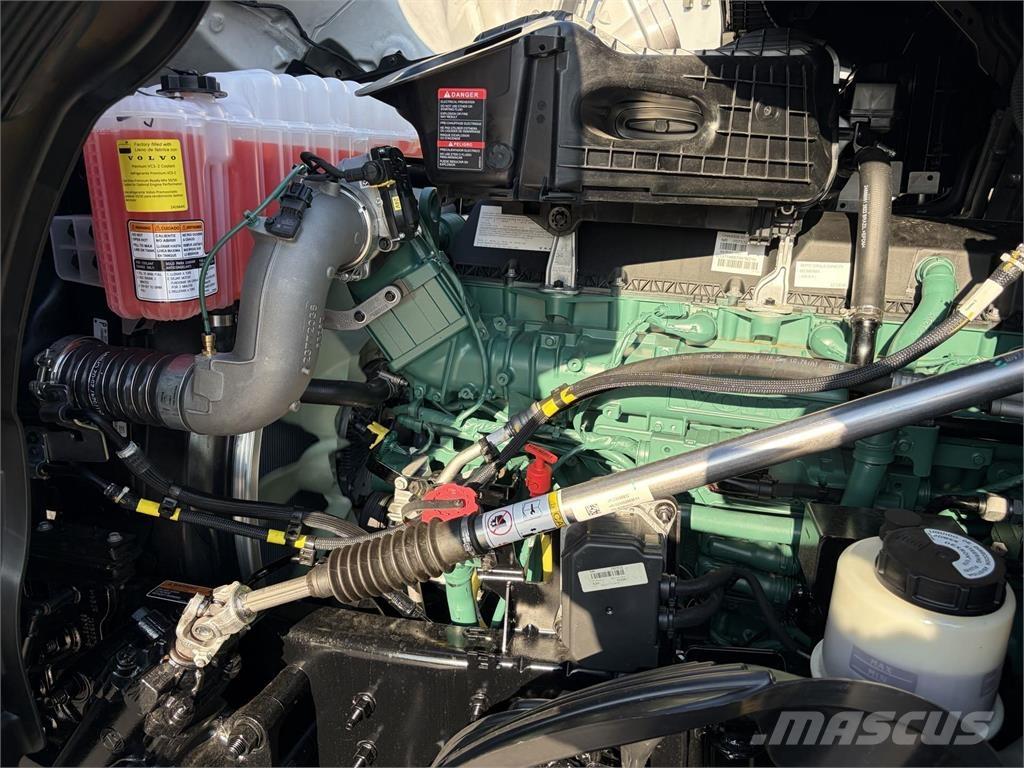 Volvo VNL64T860 Camiones tractor