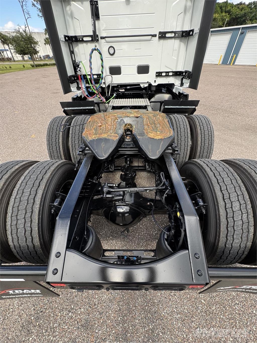 Volvo VNL64T860 Camiones tractor