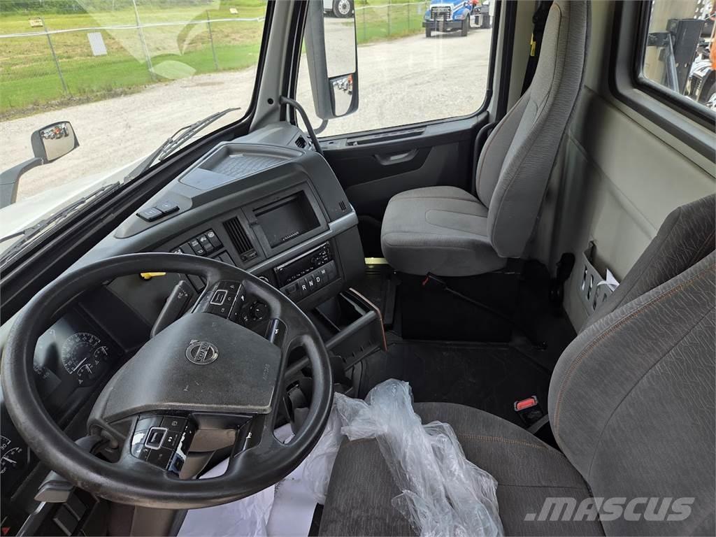 Volvo VNR64T300 Camiones tractor