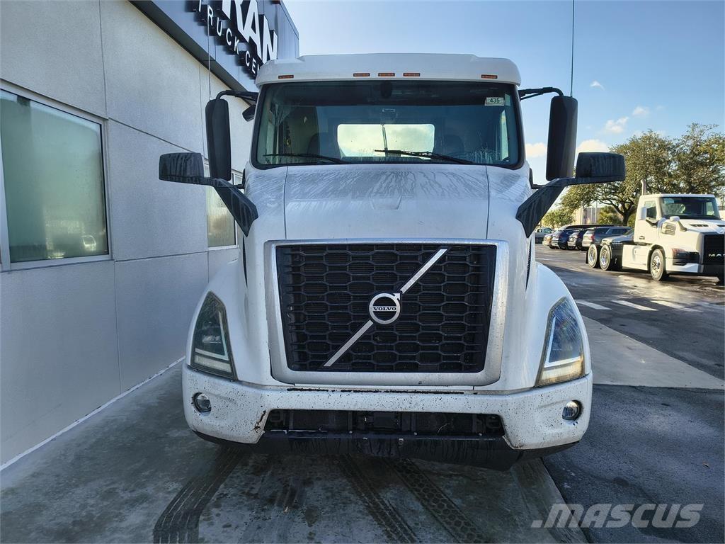 Volvo VNR64T300 Camiones tractor