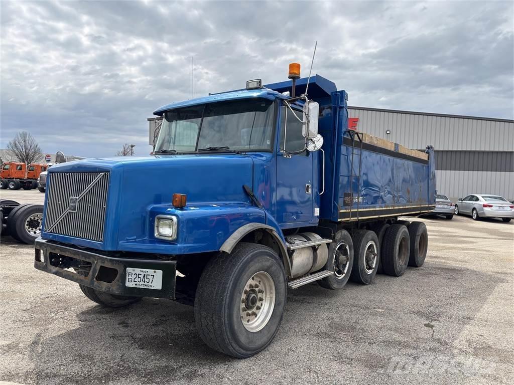 Volvo WG64T Bañeras basculantes usadas