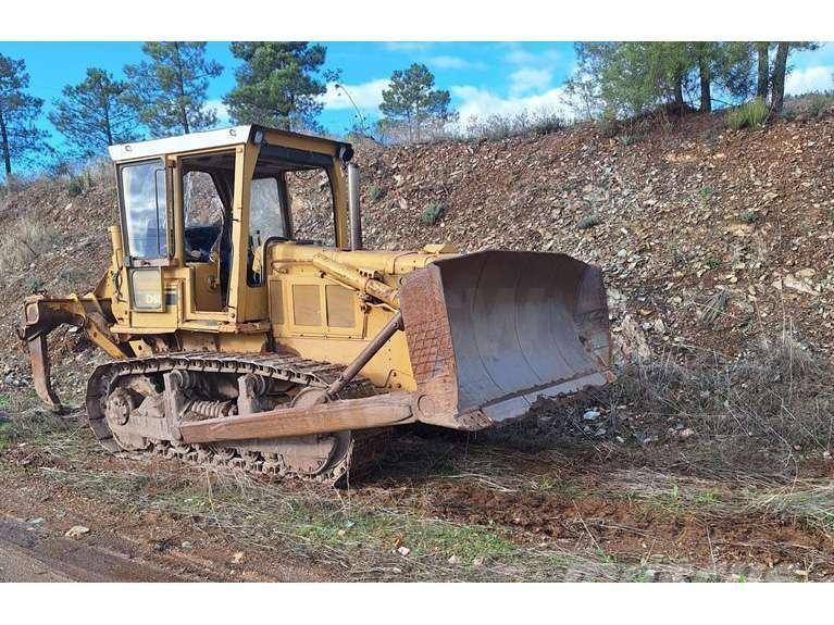 CAT D6D Buldozer sobre oruga