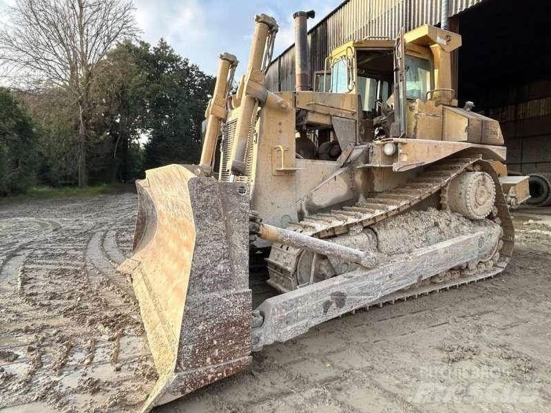 CAT D8L Buldozer sobre oruga