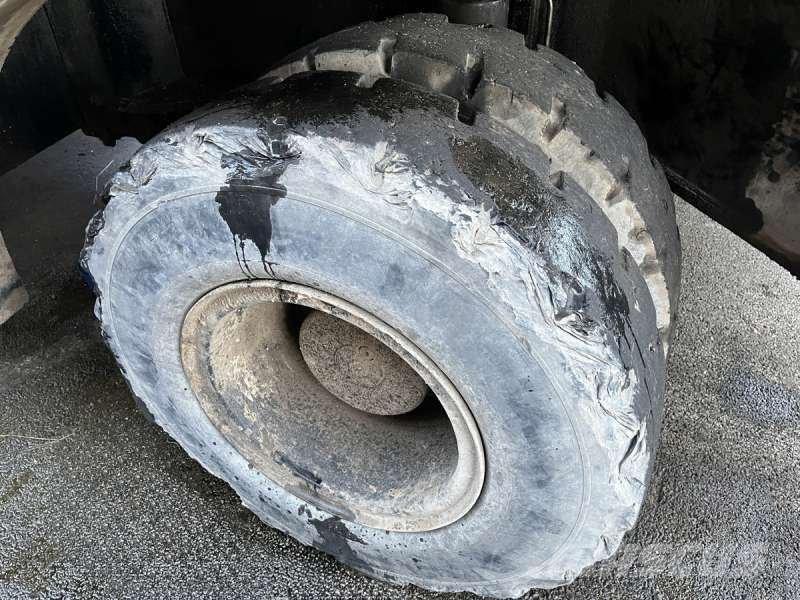 CAT M325D MH Manejadores de residuos industriales