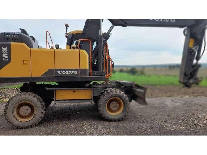 Volvo EW180E Excavadoras de ruedas