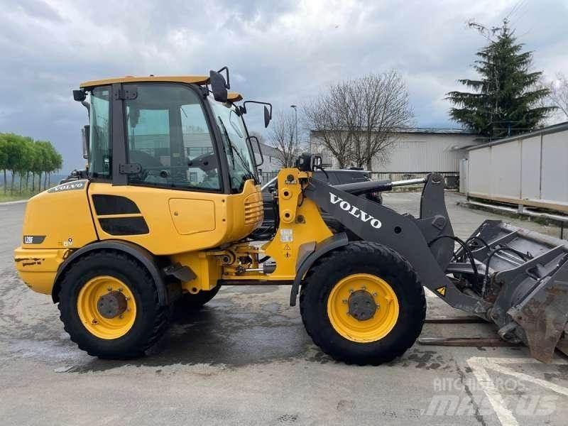 Volvo L28F Minicargadoras