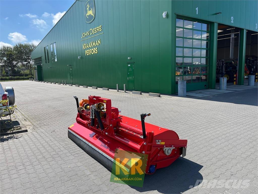 Dücker UM Segadoras y cortadoras de hojas para pasto