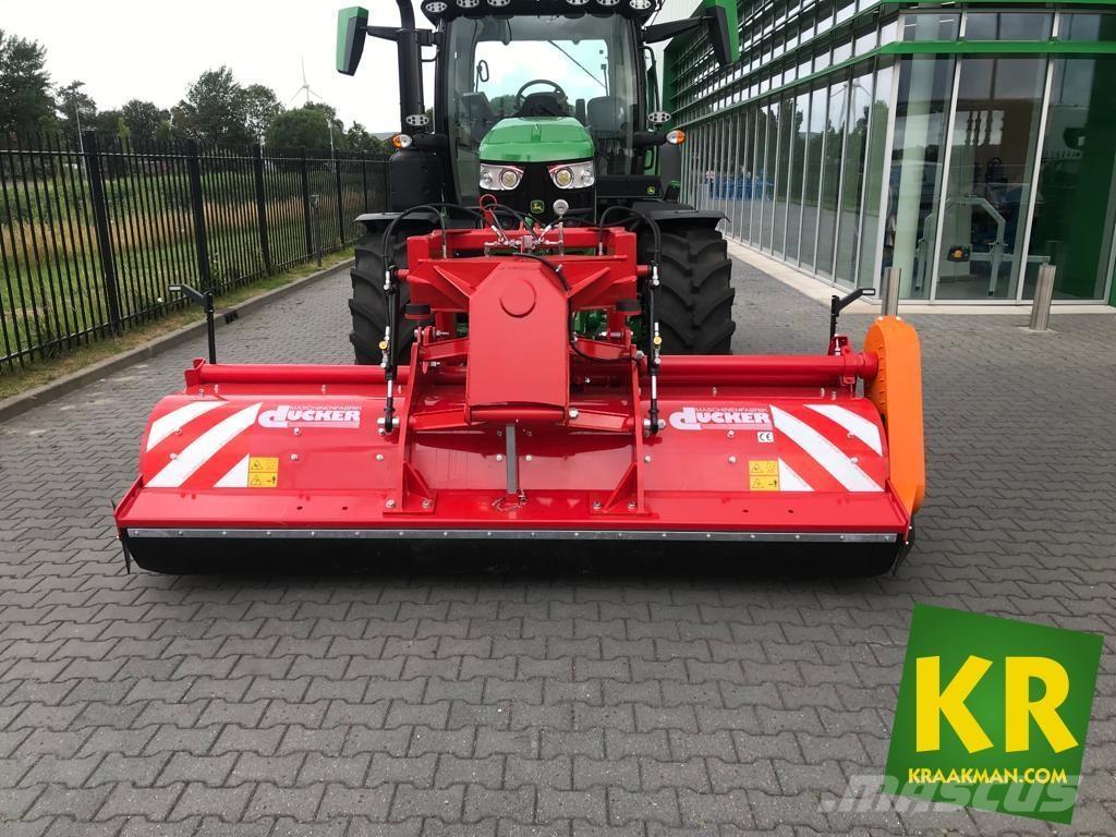 Dücker UM Segadoras y cortadoras de hojas para pasto