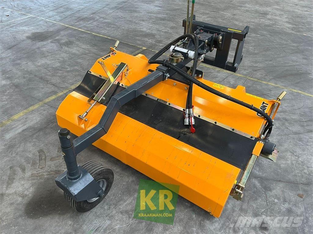 GiANT Veegmachine Barredoras