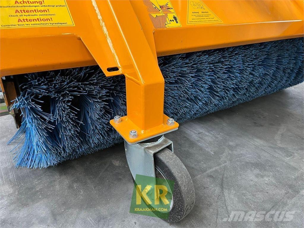 GiANT Veegmachine Barredoras