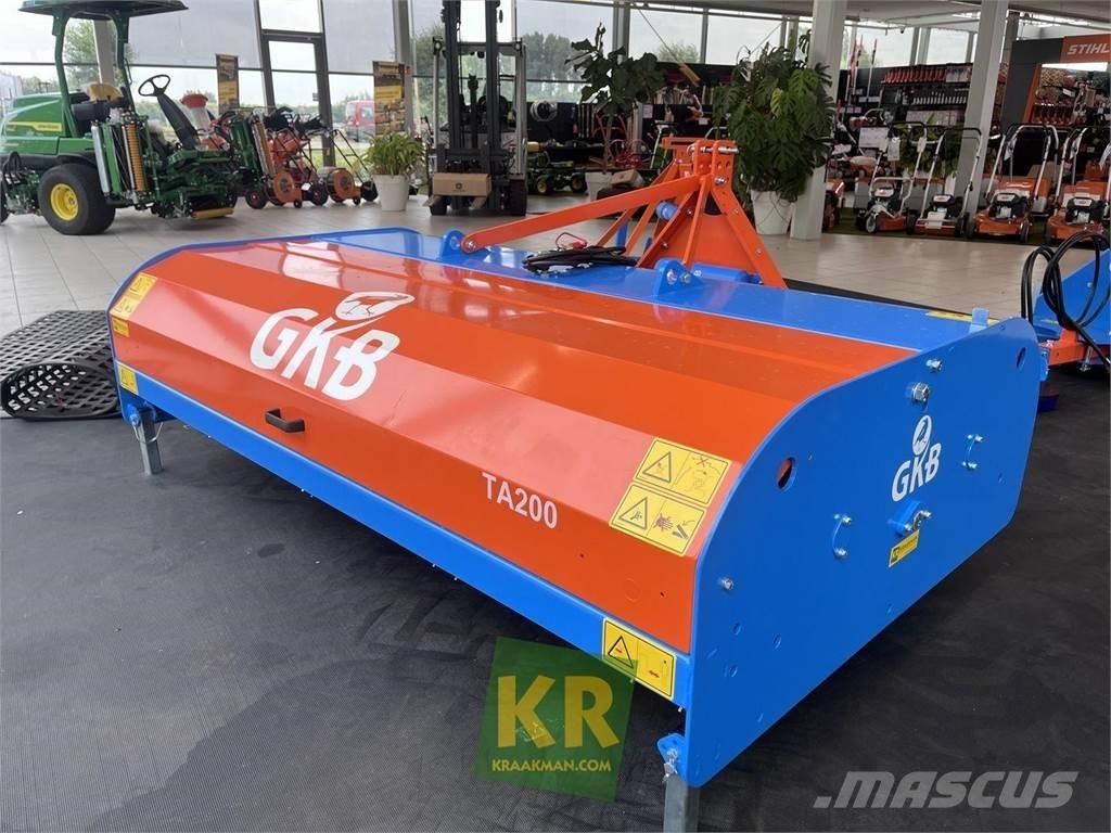  GKB Topair Otras máquinas de jardinería y limpieza urbana