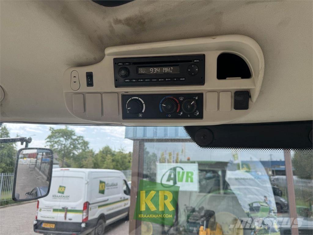 John Deere 6125R Tractores