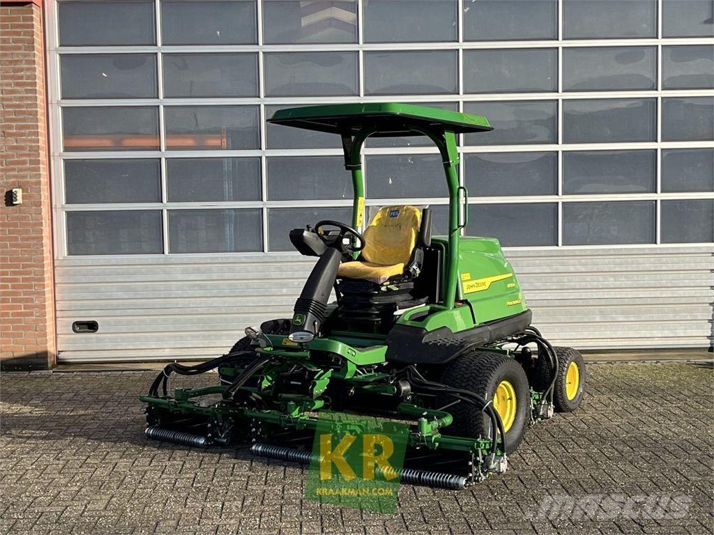 John Deere 8700A Corta-césped de greens