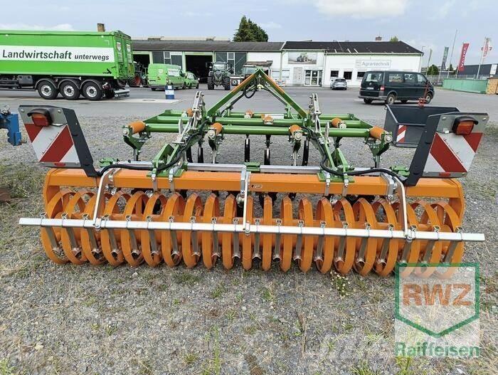 Amazone Cenio 3000 Cultivadoras