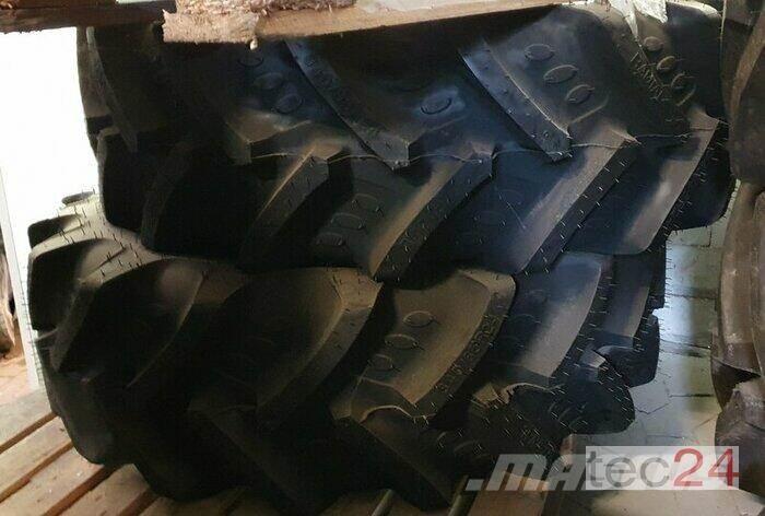 BKT Agrimax RT 855 Ruedas