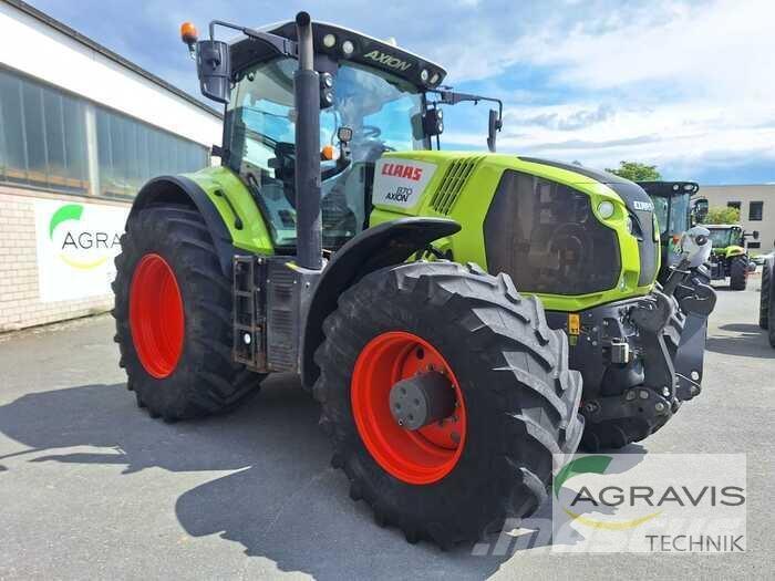 CLAAS AXION 870 Tractores