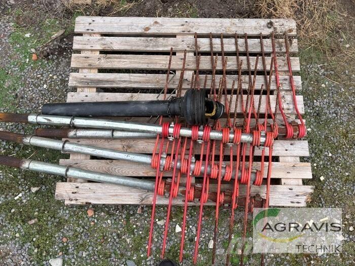 CLAAS LINER 1800 TWIN Rastrilladoras y rastrilladoras giratorias