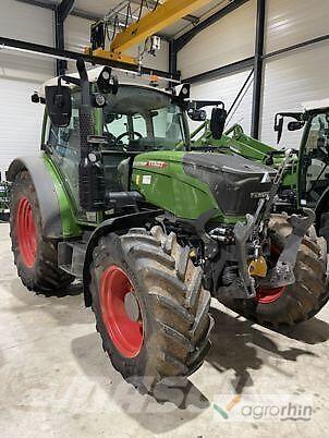 Fendt 211 VARIO Tractores