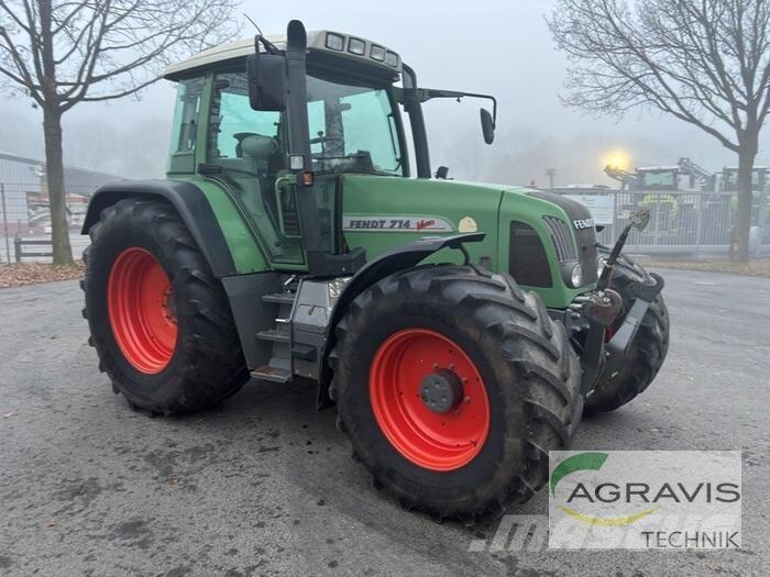 Fendt 714 VARIO Tractores