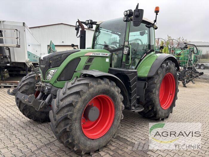 Fendt 724 VARIO SCR Tractores