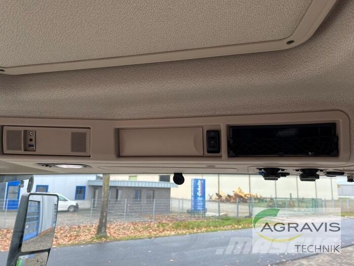 Fendt 942 VARIO GEN-7 Tractores