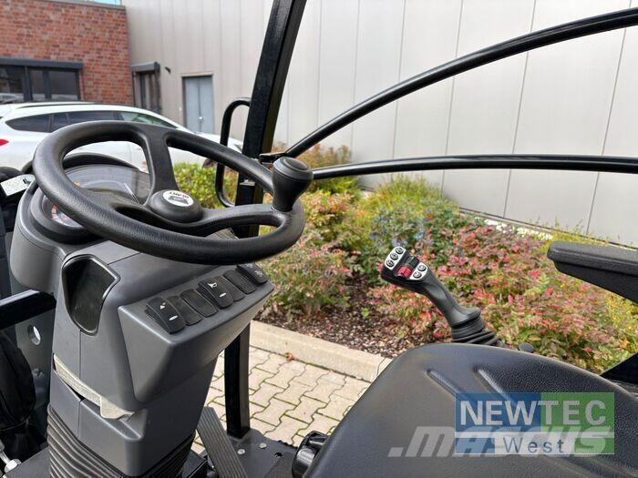 GiANT G2700 HD+ Cargadoras sobre ruedas