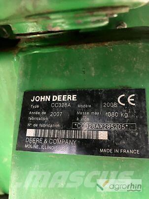 John Deere 328 A Podadoras