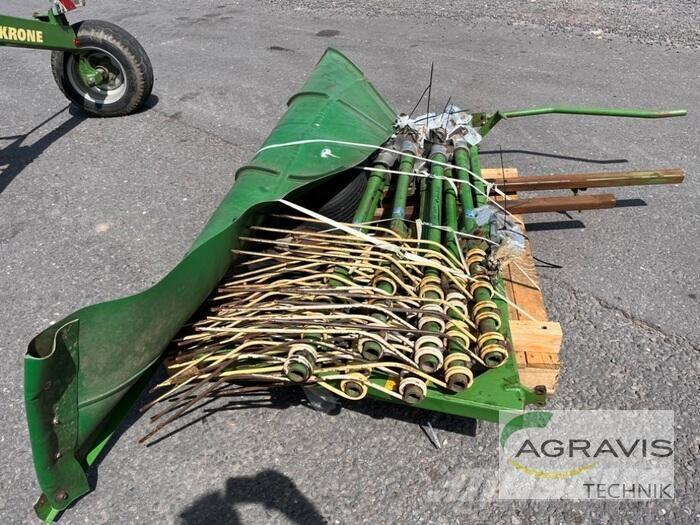 Krone SWADRO 810 Rastrilladoras y rastrilladoras giratorias