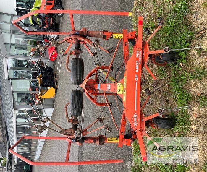 Kuhn GF 4201 MH Rastrilladoras y rastrilladoras giratorias