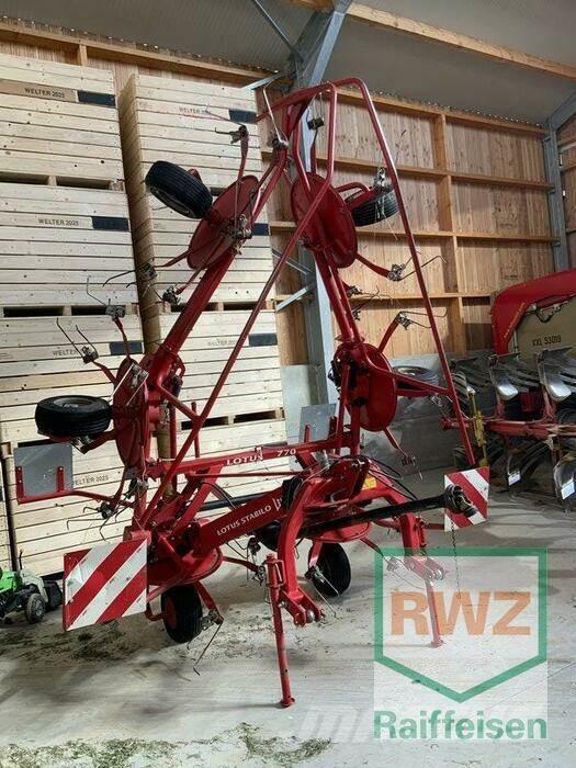 Lely Lotus 770 Rastrilladoras y rastrilladoras giratorias