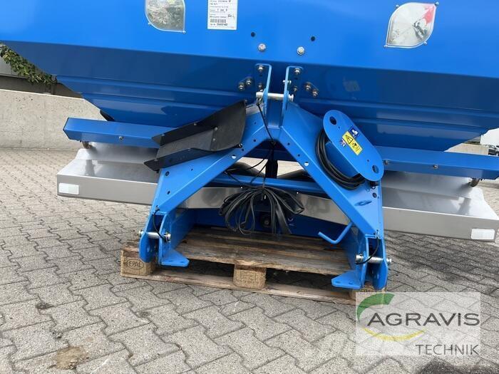 Lemken TAURI 8/1500 Esparcidoras de minerales