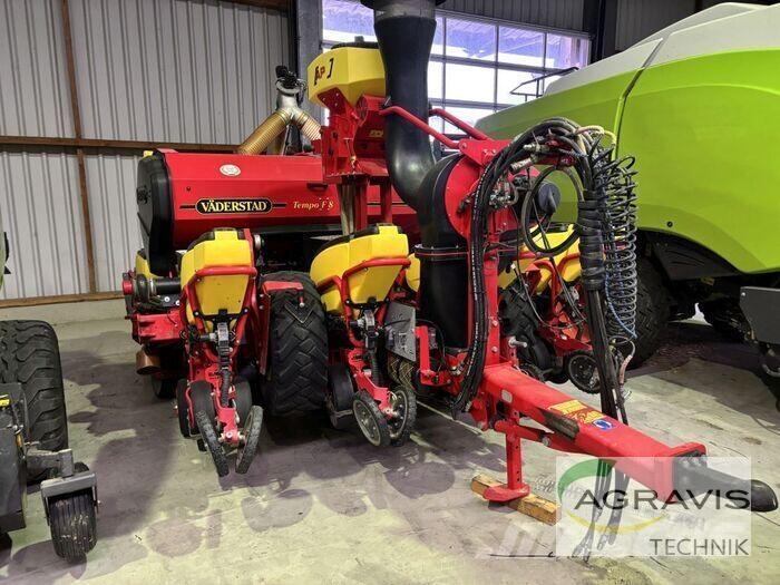 Väderstad TEMPO TPF 8 Taladros