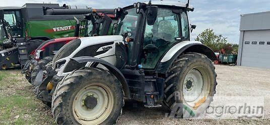 Valtra N135D Tractores