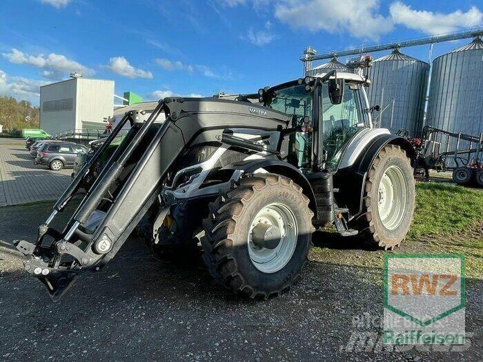 Valtra T215D Tractores