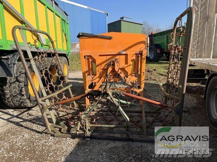  WIESENSCHLEPPE Segadoras y cortadoras de hojas para pasto