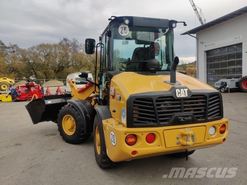 CAT 907 Cargadoras sobre ruedas