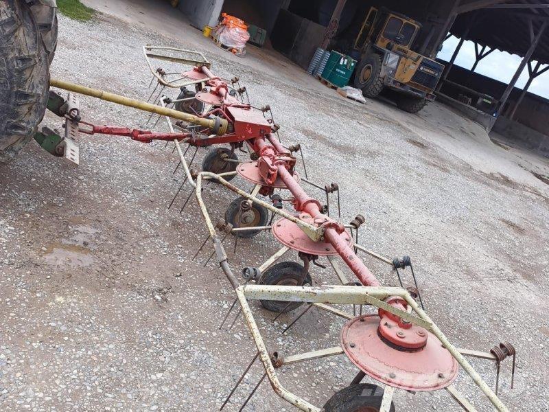 Kuhn GF 671 Rastrilladoras y rastrilladoras giratorias