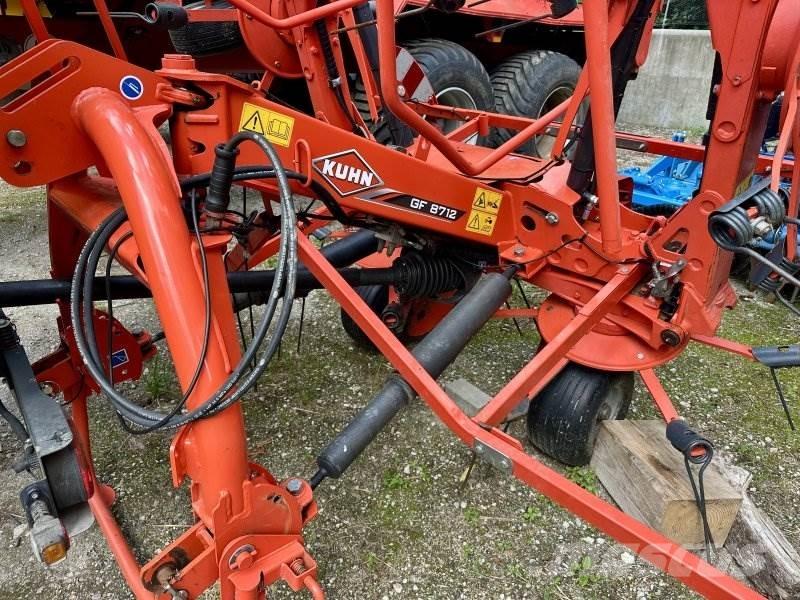 Kuhn GF 8712 Rastrilladoras y rastrilladoras giratorias