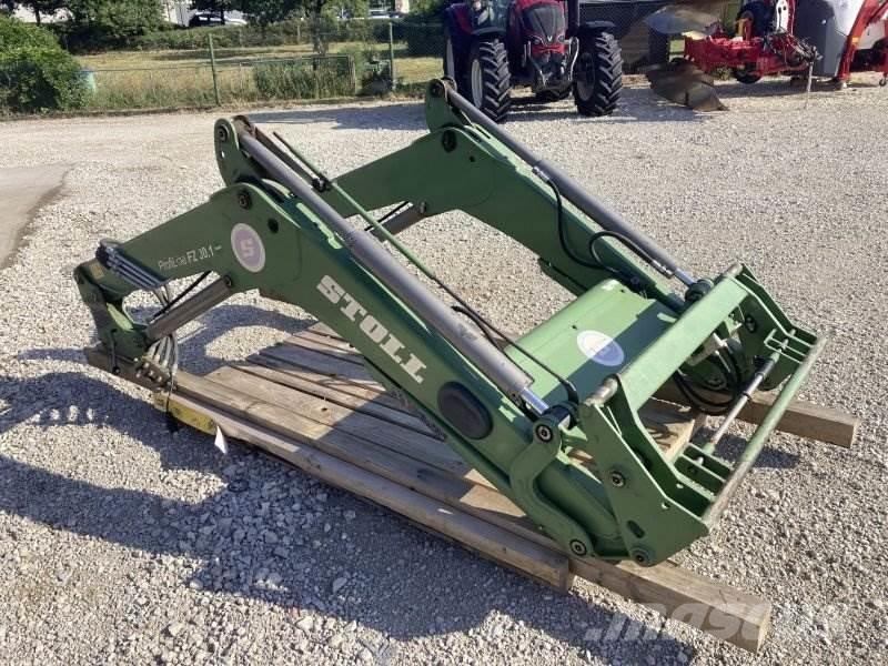 Stoll FZ 30.1 Cargadoras y excavadoras frontales