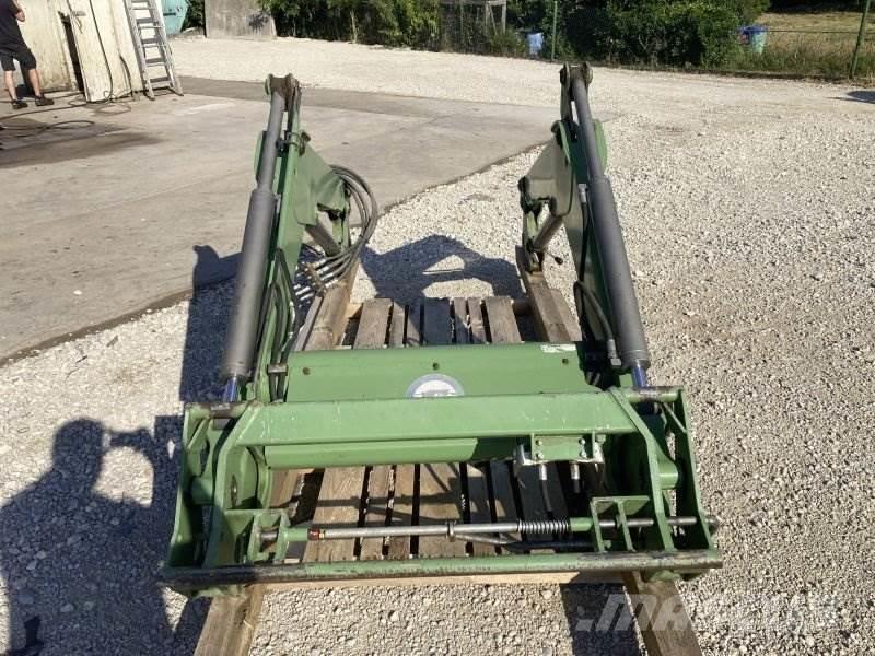 Stoll FZ 30.1 Cargadoras y excavadoras frontales